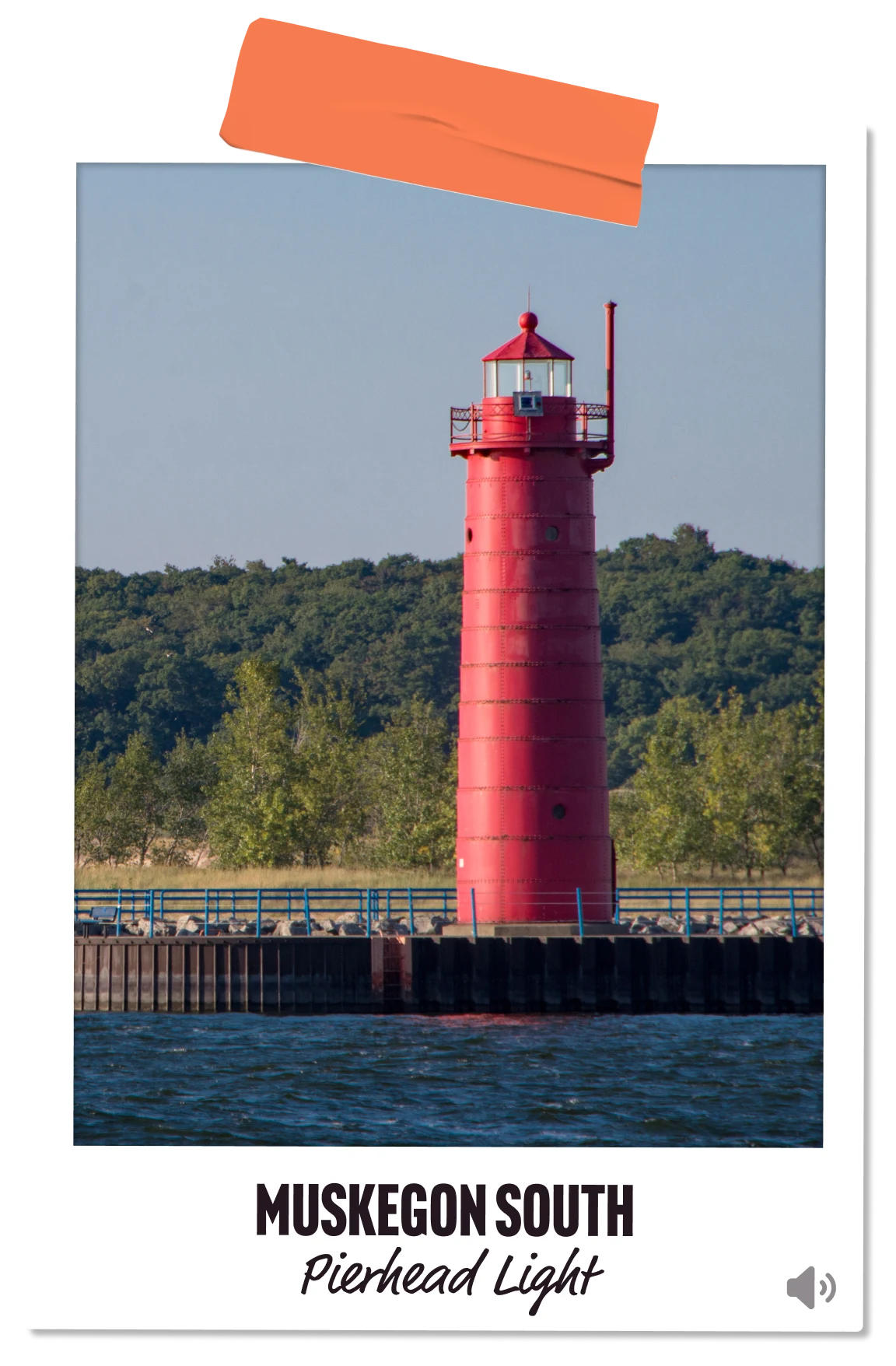 Muskegon South Pierhead Light by day