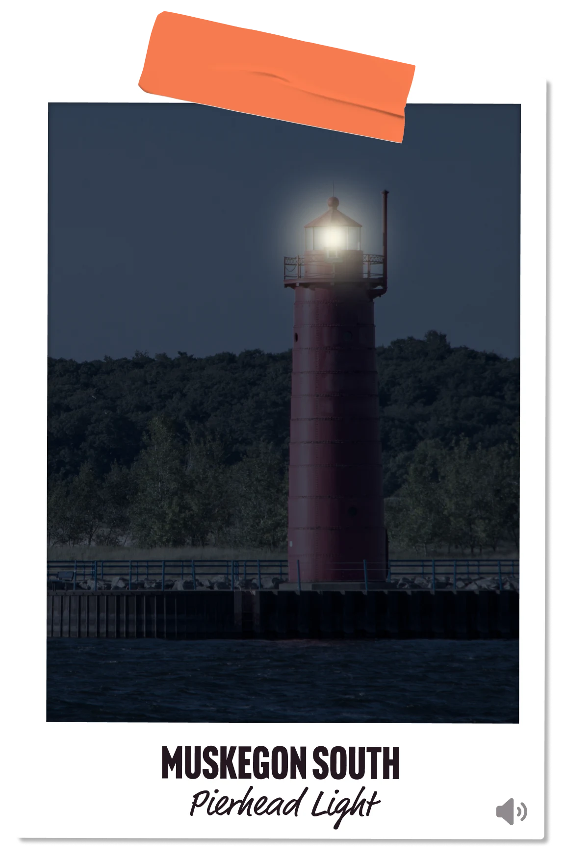Muskegon South Pierhead Light at night